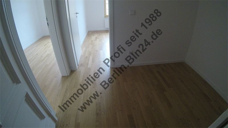 LUXUS pur -Wohnung zum traumhaften Erstbezug im Denkmal mit 2 Bädern sowie 2 Tiefgaragenplätzen – G0013438