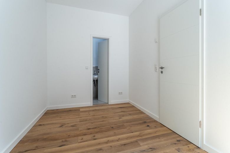 Schlafzimmer Gartengeschoss