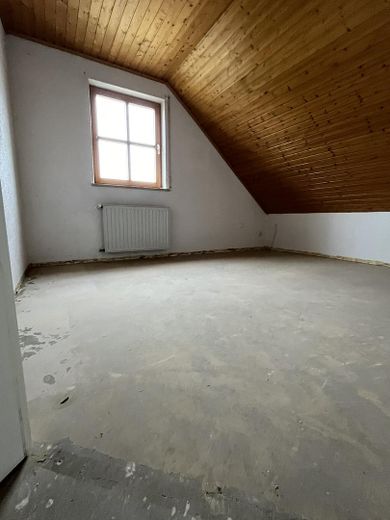 Maison jumelée adaptée aux familles avec jardin, sauna, studio et sous-sol à Stegaurach – Gästezimmer
