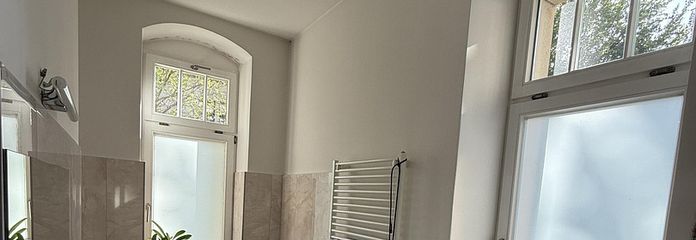 Bad mit Wanne