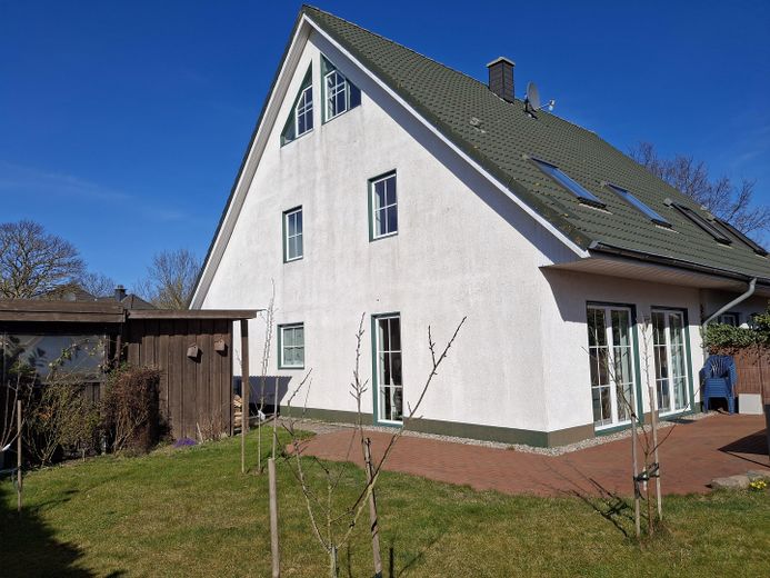 Hausansicht vom Garten