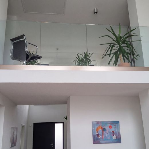 Einfamilienhaus KfW-70, Solarthermie-Anlage, Doppelgarage, ohne Keller provisionsfrei – Gallerie vom Esszimmer 