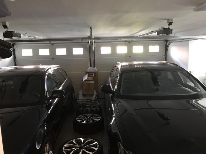 1. und 2. Garagenplatz