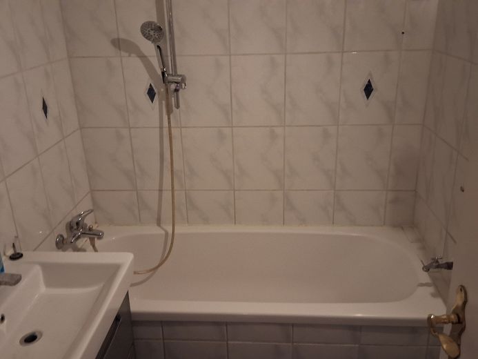 Helle 69,4-m²-Eigentumswohnung in Neuburg a. d. Donau 3. OG, sofort frei, VB 215.000 € – Foto 9