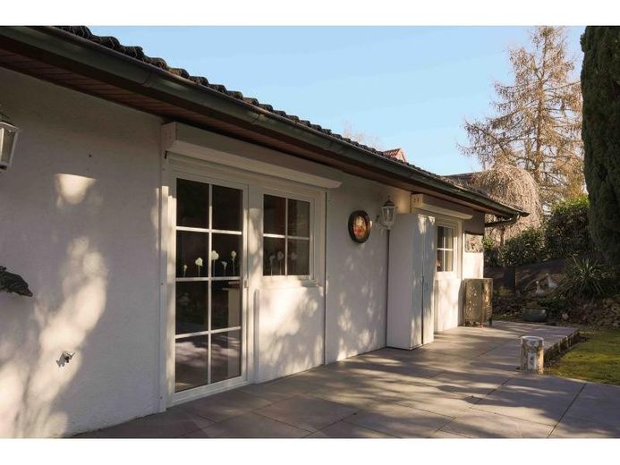 Todo en una sola planta: bungalow con potencial en Kerpen-Horrem – Foto 6