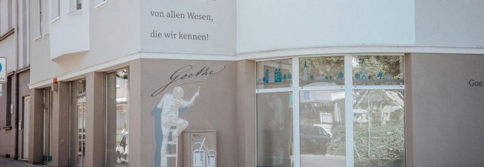 Eckansicht mit Fassade