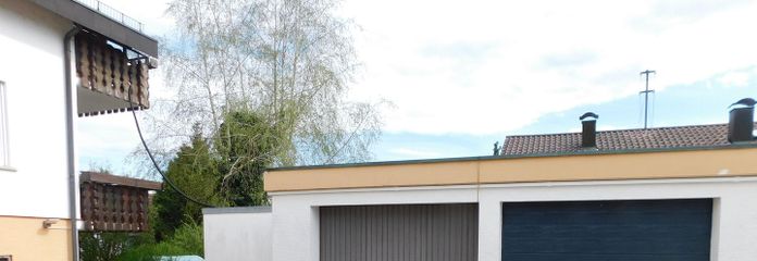 Garage (graues Tor)