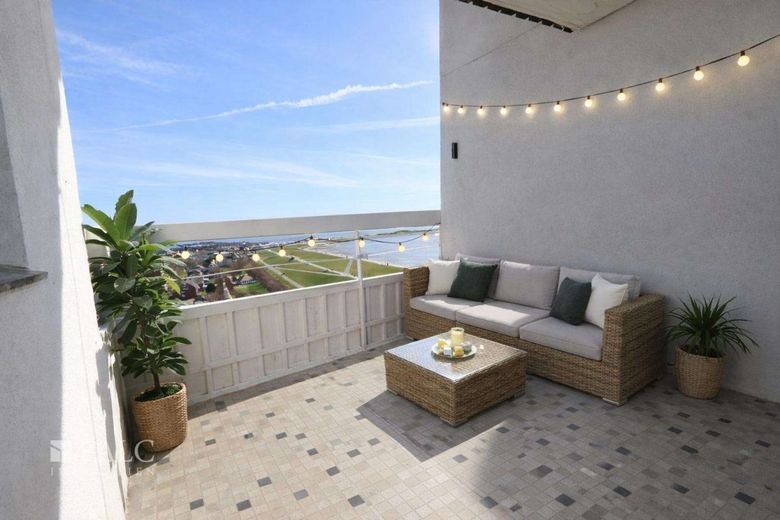 Besser als Netflix: Live-Meerblick in Büsum – Balkon