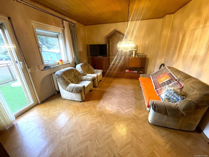 Kleines aber feines Einfamilienhaus in Saarbrücken/Brebach – Wohnzimmer