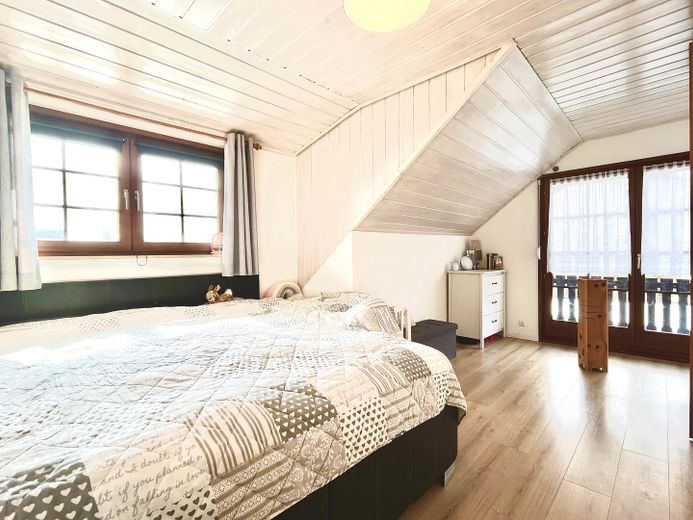 Schlafzimmer Eltern