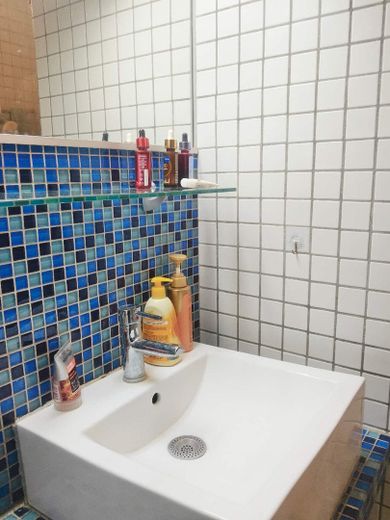 Provisionsfrei! Top Preis-Leistungs-Verhältnis (82 m²): 3 Zimmer, Balkon & TG-Platz in Horrem – Badezimmer1