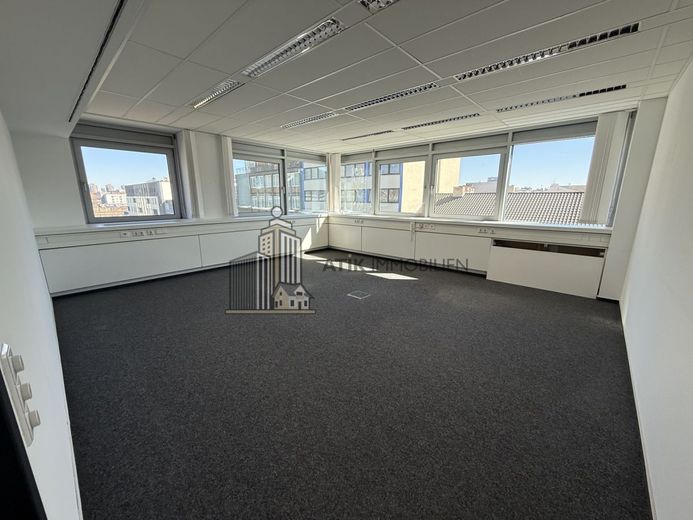 ATIK: Provisionsfreie Büroflächen in bester Lage am Ludwigsplatz – Innenbereich