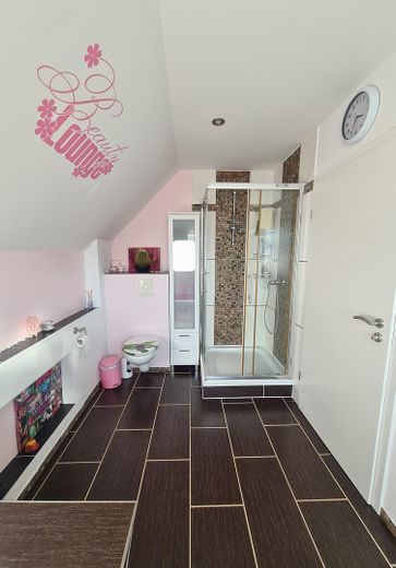 Modern müstakil ev | Sakin konum | Enerji sınıfı B | Taşınmaya hazır – Fotoğraf 15