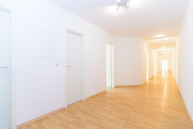 Büro/Gewerberäume 150m², 5 Zimmer, möbliert – Foto 11
