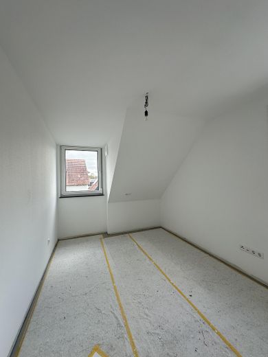 Kinderzimmer / Büro 1 DG