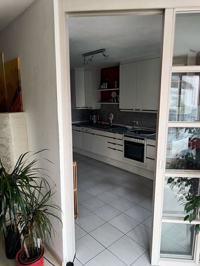 Schöne 2-Zimmer-Wohnung mit gehobener Innenausstattung mit EBK in Regensburger Westen – Foto 12