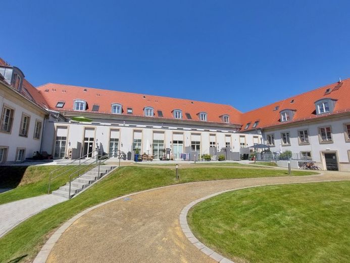 Gemütliche 3-Zimmer-Erdgeschosswohnung mit Terrasse zentrumsnah zu vermieten. – Foto 1