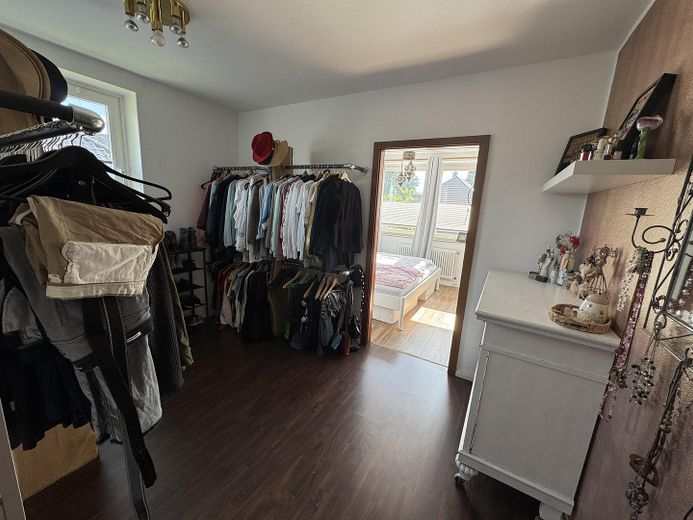 Bahçe kullanımlı ve garaj park yerli, ışık dolu müstakil daire – Ankleidezimmer