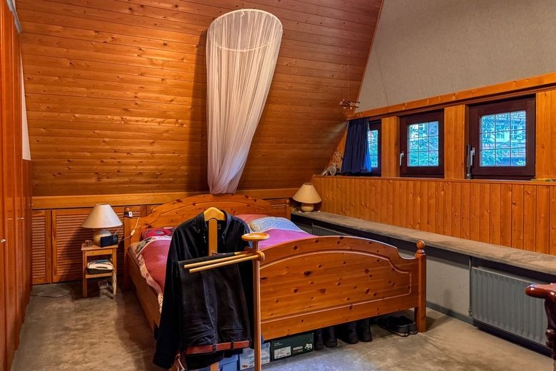 Wohnen im Denkmalschutz 6 Zimmer Reetdach Fachwerk Bauernhaus mit Gästehaus &amp; Scheune in Stuhr – Schlafzimmer DG