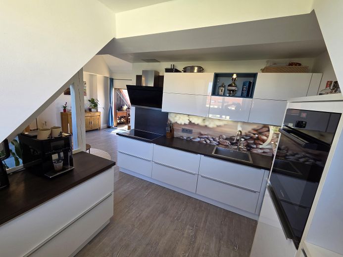 Apartamento ático de alta calidad de 3½ habitaciones, sin comisión y sin intermediario, con posibilidad de ampliación en el desván – Foto 9