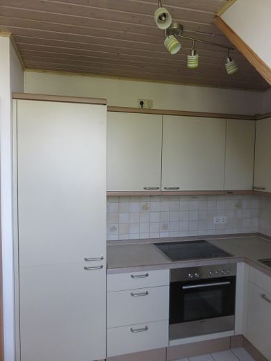 Bezugsfreie Maisonette-Wohnung nahe der Dachauer Altstadt, Erbpacht – Küche
