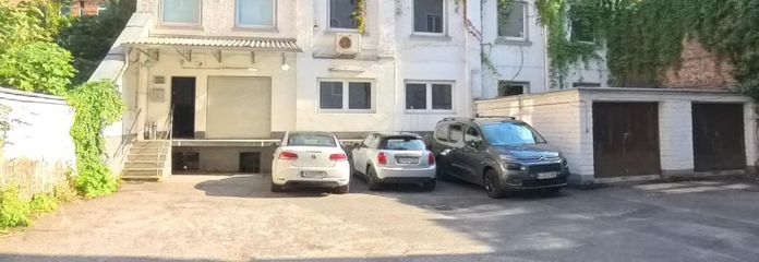 Biuro i magazyn w Köln Mülheim – Aussen