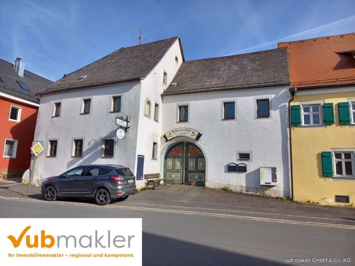 Zoiglstube Schwarzer Ritter mit Wohnung in Waldershof – Foto 1