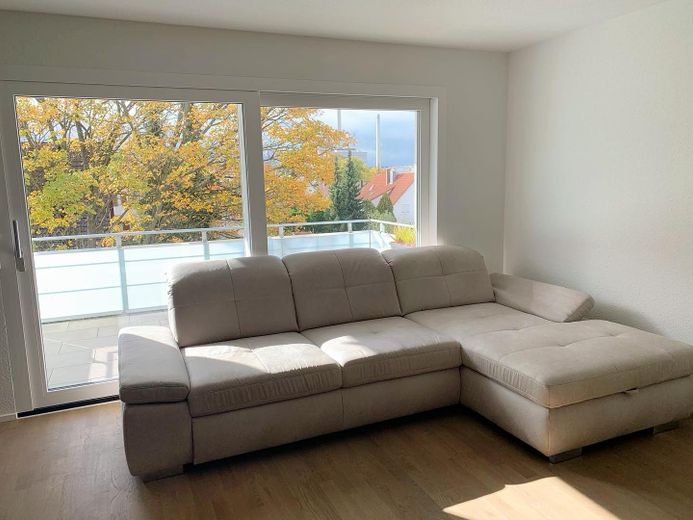 Moderne 4-Zimmer-Neubauwohnung| Kochinsel| 2 Balkone| TG mit Wallbox| Sindelfingen-Goldberg – Foto 3