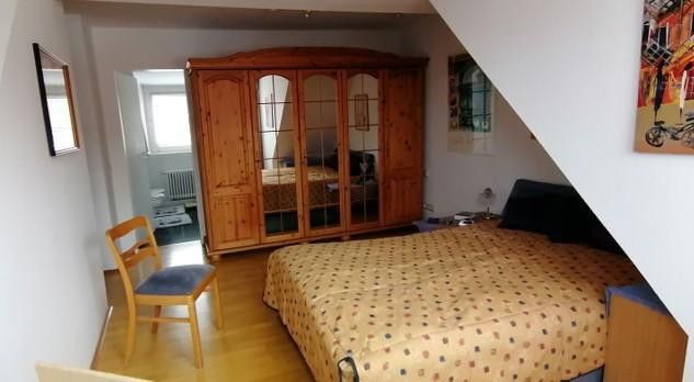 Charmante lichtdurchflutete  Eigentumswohnung mit Dachterrasse in Südlage – Schlafzimmer
