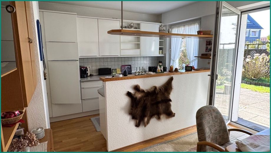 GENERATIONENHAUS MIT VIEL PLATZ IN SCHÖNER WOHNLAGE NÄHE STADTZENTRUM VON RADEVORMWALD, PROVISIONSFREI – Küchenbereich im Erdgeschoss mit...