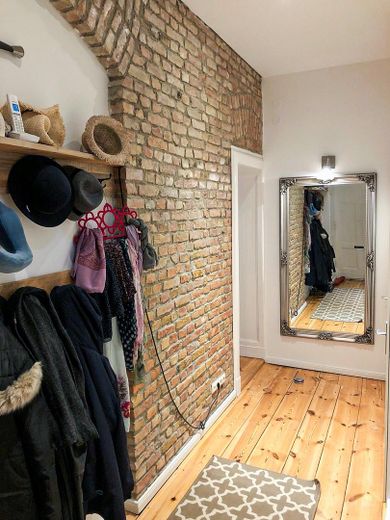 Flur mit Garderobe