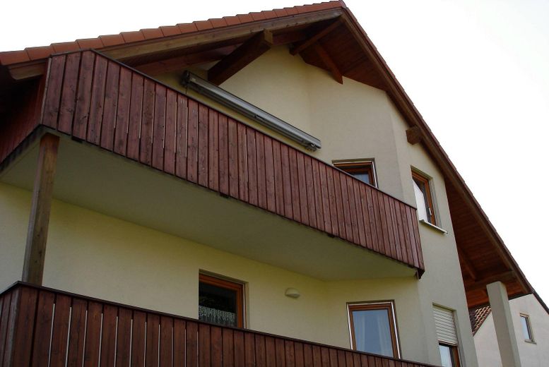 3 Zimmer Wohnung Oberasbach Altenberg – Außenansicht Gartenseite
