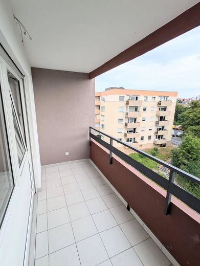 Einladung in dein/euer neues Zuhause (2 Zi, 6. Stock, Aufzug, Balkon, Stellplatz, EBK) – Balkon2