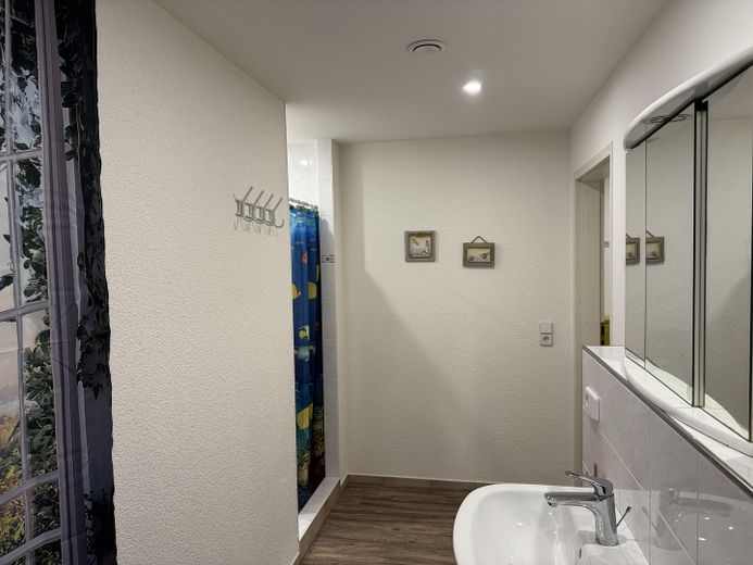(Studenten)Wohnung im UG ab Oktober frei- möbliert, in einem 2-Familienhaus – Foto 14