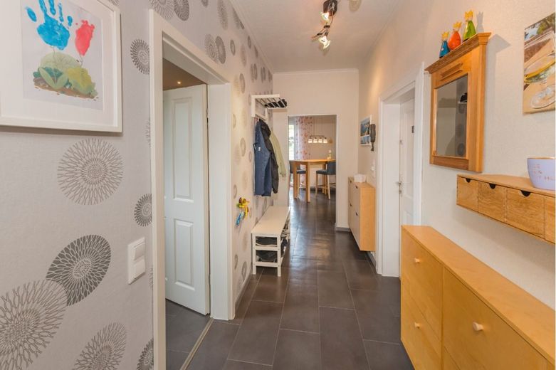 Charmante Altbau Erdgeschoss Wohnung mit Terrasse in ruhiger Lage von Eichlinghofen EG – Flur