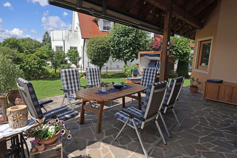 Überdachte Terrasse