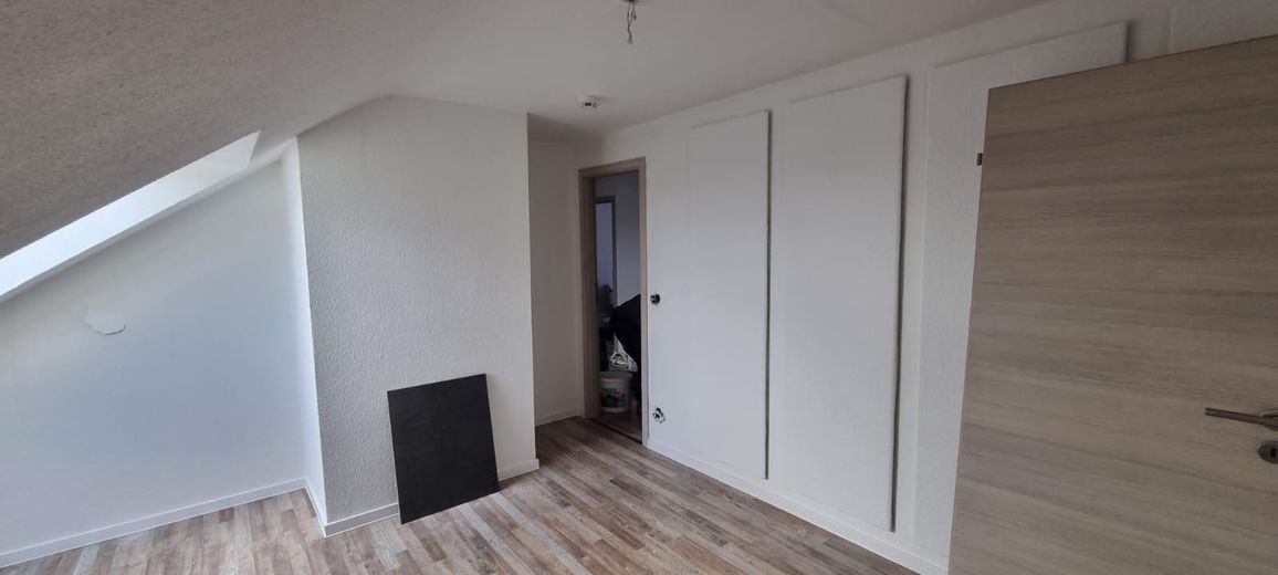 Gepflegte 3-Zimmer-Dachgeschosswohnung in Mönchengladbach-Venn – Schlafzimmer