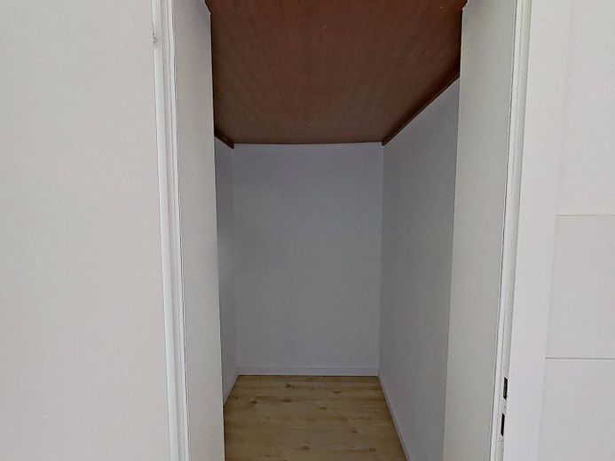 Moderne 3-Zimmer-Wohnung mit Balkon in fußläufiger Nähe zum Stadtzentrum – Abstellraum