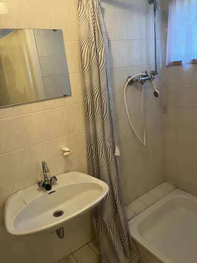 1 A - POSIZIONE - Possibilità di nuova costruzione - in una casa solida e indipendente con giardino esposto a sud-ovest ad Amburgo-Nord – Foto 4