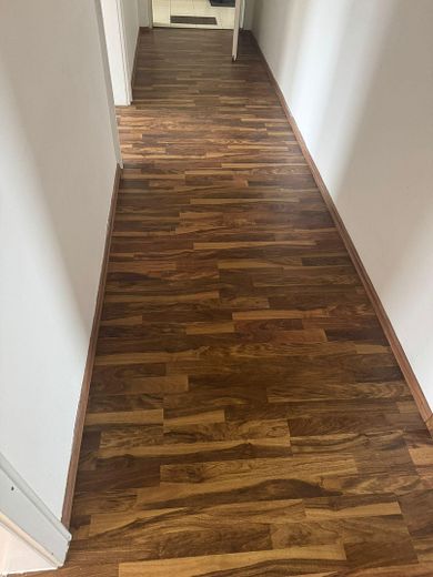 3- Zimmer-Hochparterre- Wohnung mit Einbauküche, Gemeinschaftsgarten und PKW Stellplatz – Foto 5