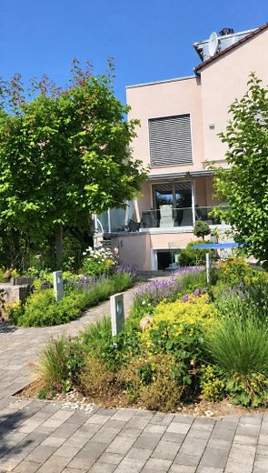 Villa urbana con estilo, tecnología moderna y confort exclusivo – Foto 23