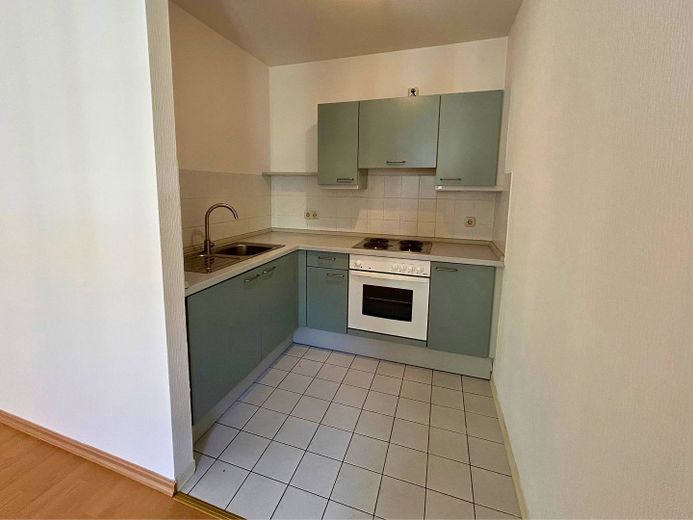 Gezellig appartement met 2 kamers in het noordwesten van Leipzig – Einbauküche