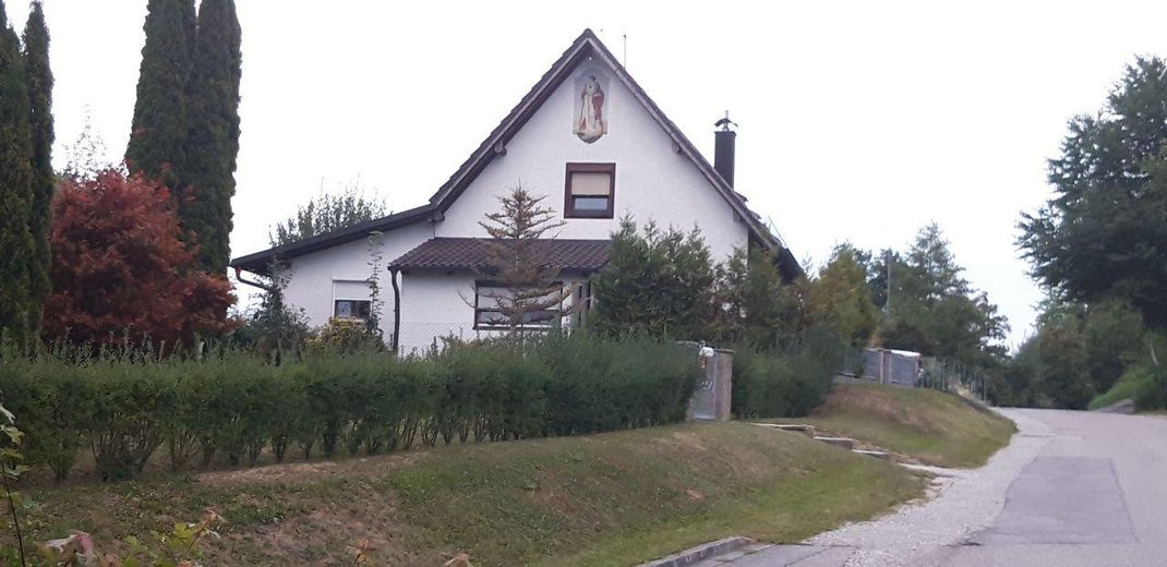 Westseite mit Wintergarten
