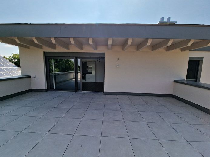 Moderne 3-Zimmer-DG-Wohnung als Erstbezug in Laupheim – Foto 3