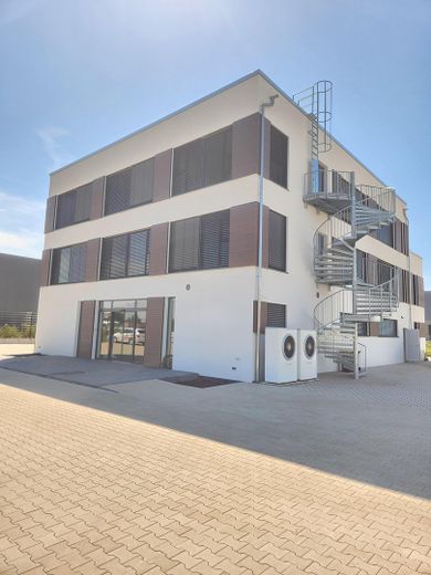 BÜRORAUM FÜR DEIN BUISNESS AB 360 € – Seitenansicht