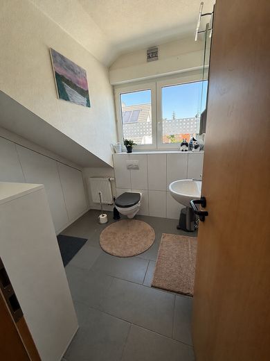 Affascinante, spaziosa casa unifamiliare in posizione centrale a 65779 Kelkheim Münster – Dachgeschoss Gäste WC