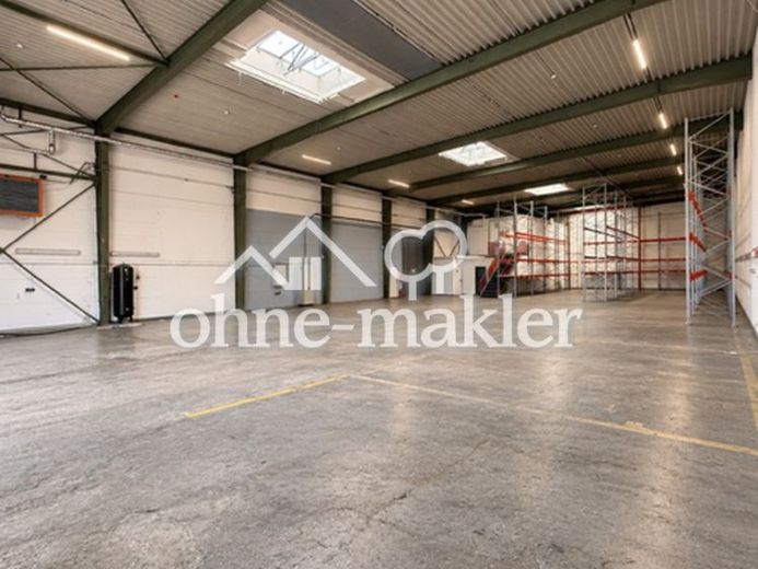 ¡Sin comisión! Nave de almacenamiento de 725 m² incl. oficina en Barsbüttel – Foto 1