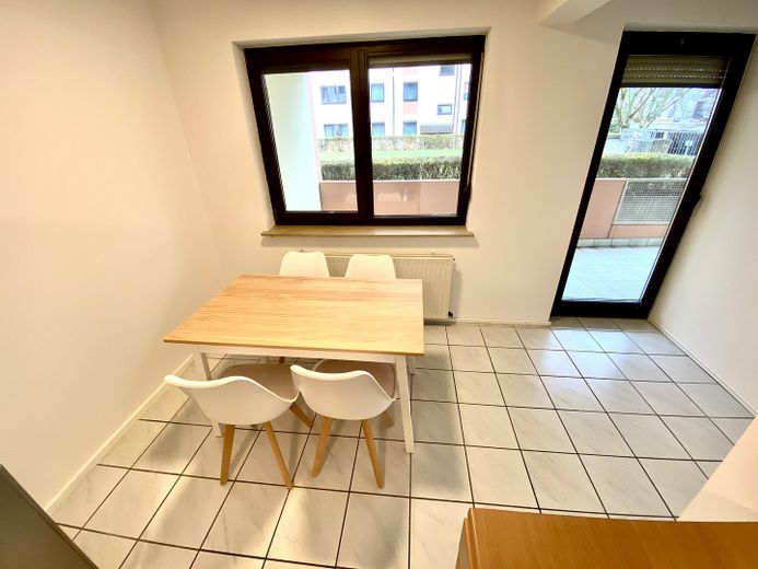 Möbliertes WG-Zimmer in Dossenheim am Petrus - 4er WG mit großem Balkon – Eßbereich