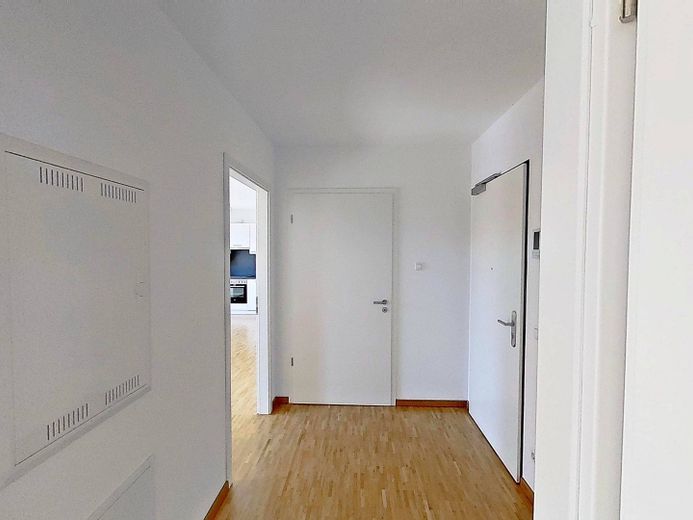 PRIMER USO: Luminoso piso de 2 habitaciones con COCINA INTEGRADA y BALCÓN – Eingangsbereich