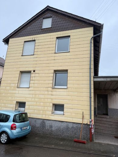 Zu Verkaufen, Hus mit Potential – IMG_0697